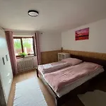 Ferienhaus Rozpravkovy Domcek Blizko Jazera *