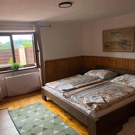 Rozpravkovy Domcek Blizko Jazera Feriehus